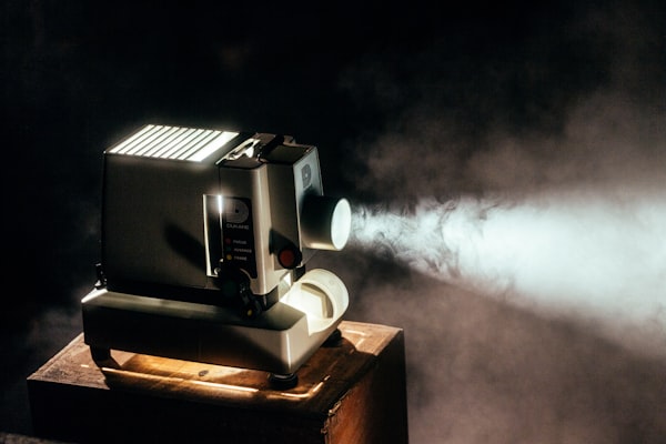 Projetor UHD 3000 Lumens
